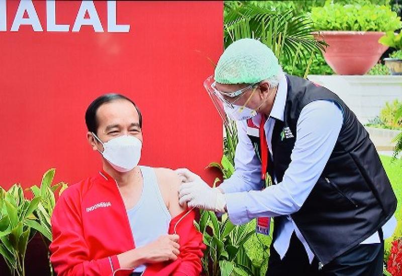 Presiden Jokowi Terima Vaksinasi Covid-19 Kedua