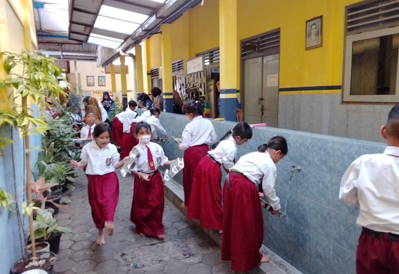Konsep Dapur Sekolah yang diujicobakan di SDN Ngupasan, Jogjakarta, dinilai sangat membantu pelaksanaan program Makan Bergizi Gratis (MBG).